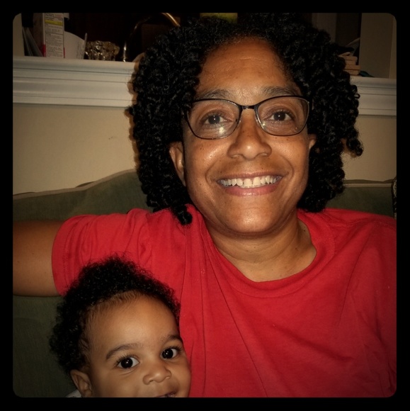 Meet your Posher, Gladys - Picture 1 of 1